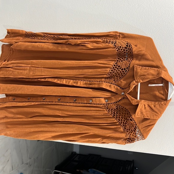 Free people button down with crocheting - Picture 1 of 3